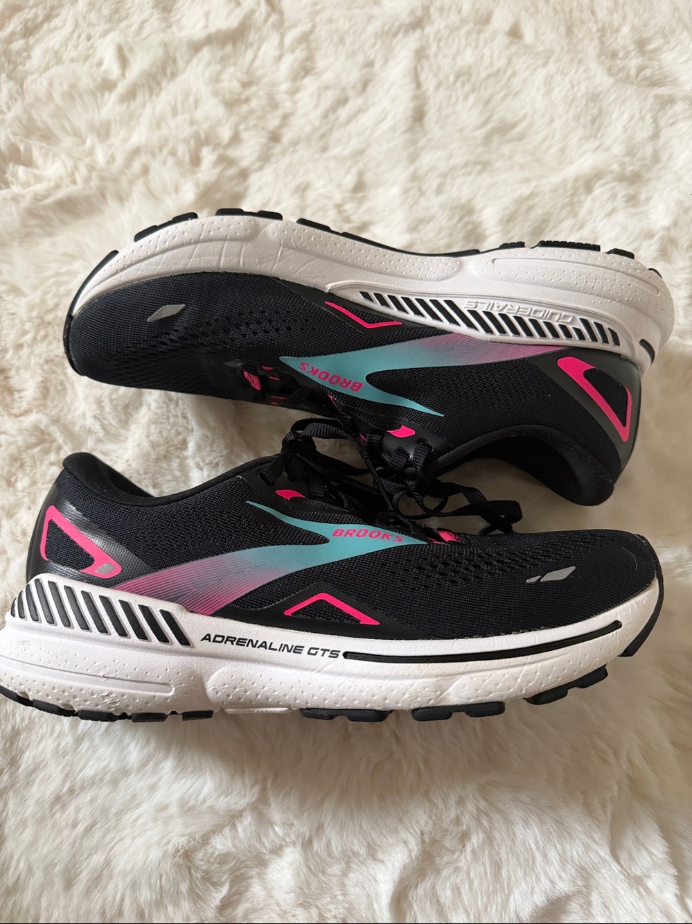 Brooks Women's Adrenaline GTS 23 Running Sneakers - Picture 3 of 14